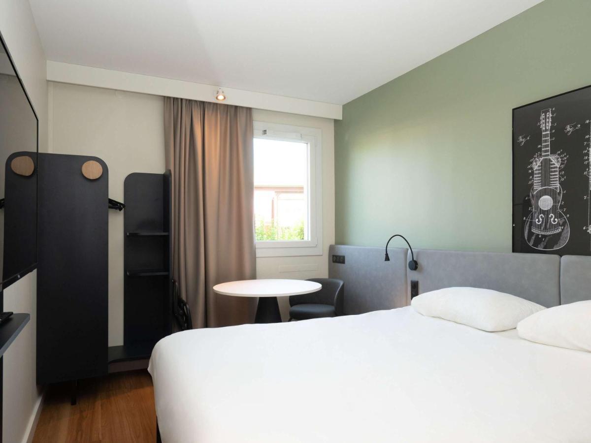 Hotel Ibis Reims Tinqueux Exterior foto