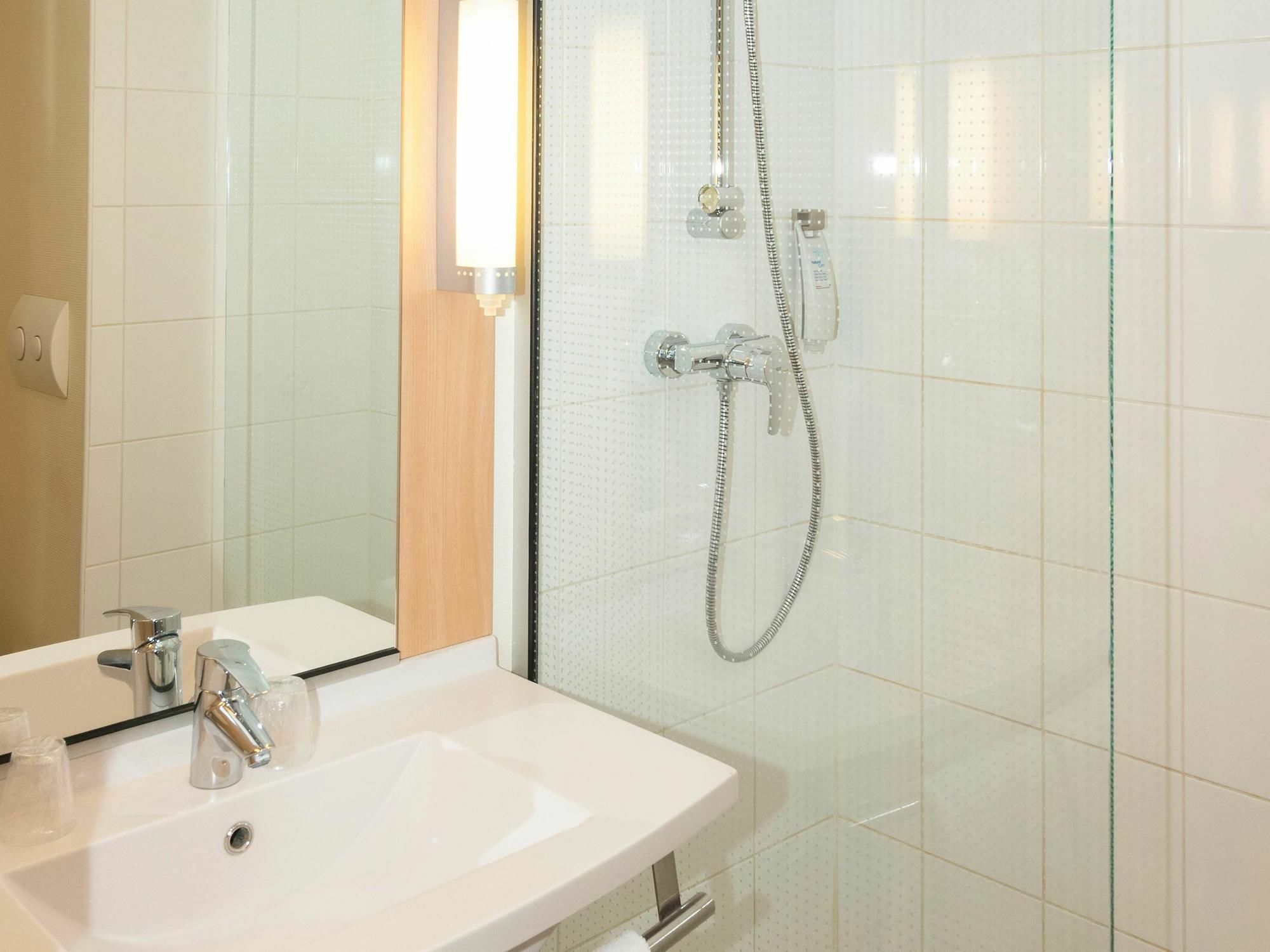 Hotel Ibis Reims Tinqueux Exterior foto